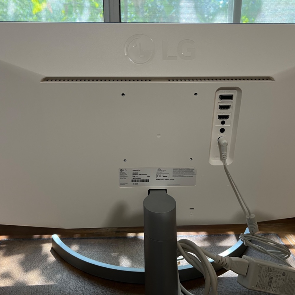 LG 29WN600 - W Computer Monitor - Picture 4 of 4
